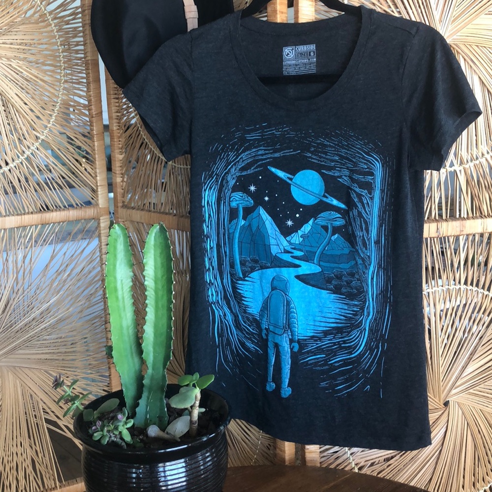 Wanderlust Astro tee.